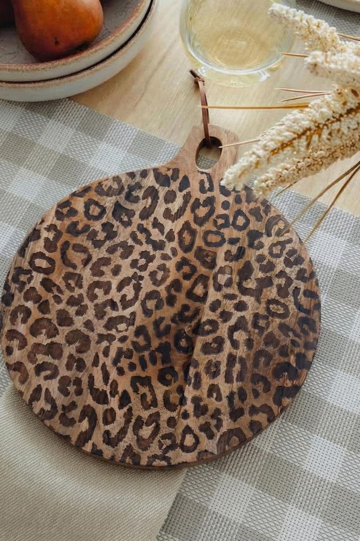 Leopard Solid Sapele Wood Board - Functional Dining Accessory for Kitchen