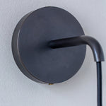 Bild in Gallery-Viewer laden, Droplet Alabaster Wandleuchte