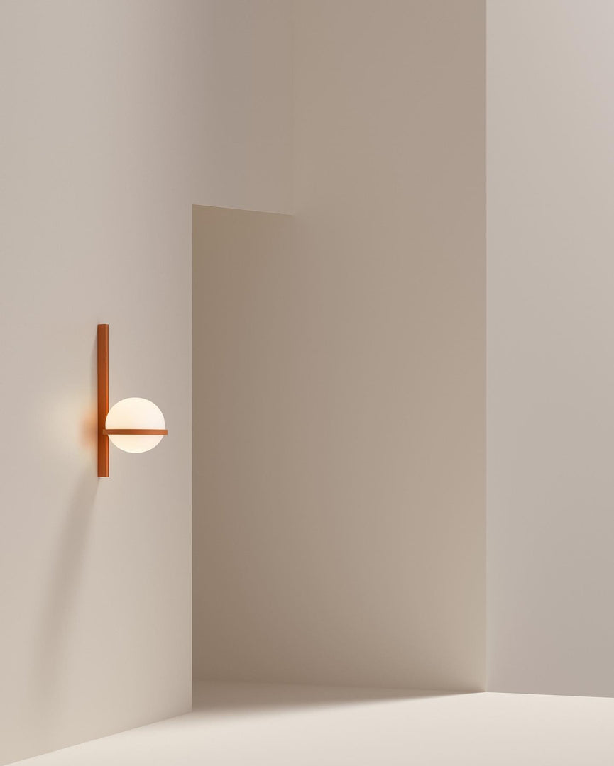 Applique murale minimaliste à abat-jour globe pour espaces intérieurs et extérieurs