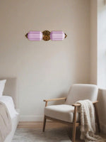 Cargar imagen en el visor de la Galería, Aplique de pared horizontal Eloise de cristal vintage americano con forma de farol
