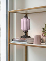 Charger l&#39;image dans la visionneuse de galerie, Lampe de table LED Eloise vintage en verre
