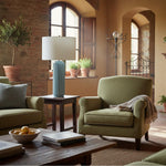 Bild in Gallery-Viewer laden, Ceruna Minimalistische Keramik-Tischlampe - Keramikfuß mit einem Lampenschirm aus Leinen