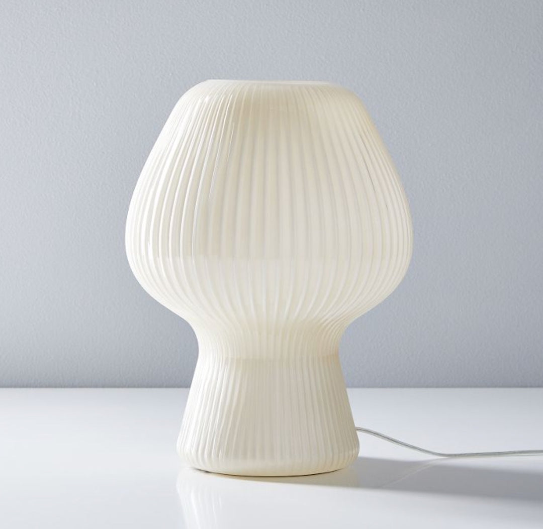 Lámpara de mesa Novarise de vidrio acanalado: iluminación decorativa de vidrio texturizado
