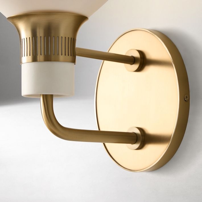 Applique murale conique en porcelaine Calvor - Élégant luminaire en céramique et laiton
