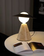 Bild in der Galerieansicht laden, Bartley Tischlampe
