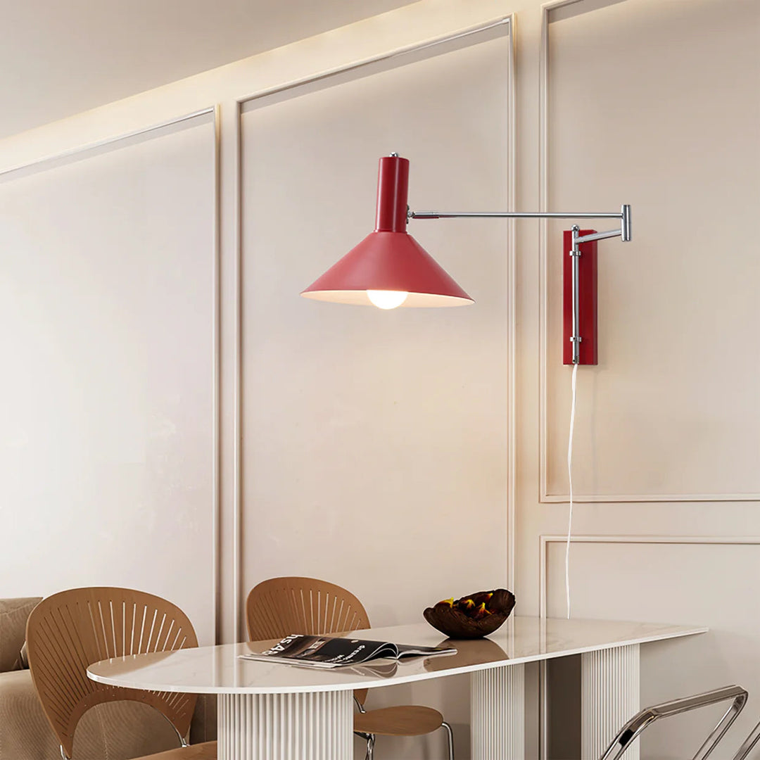 Aplique de pared de metal blanco con brazo ajustable