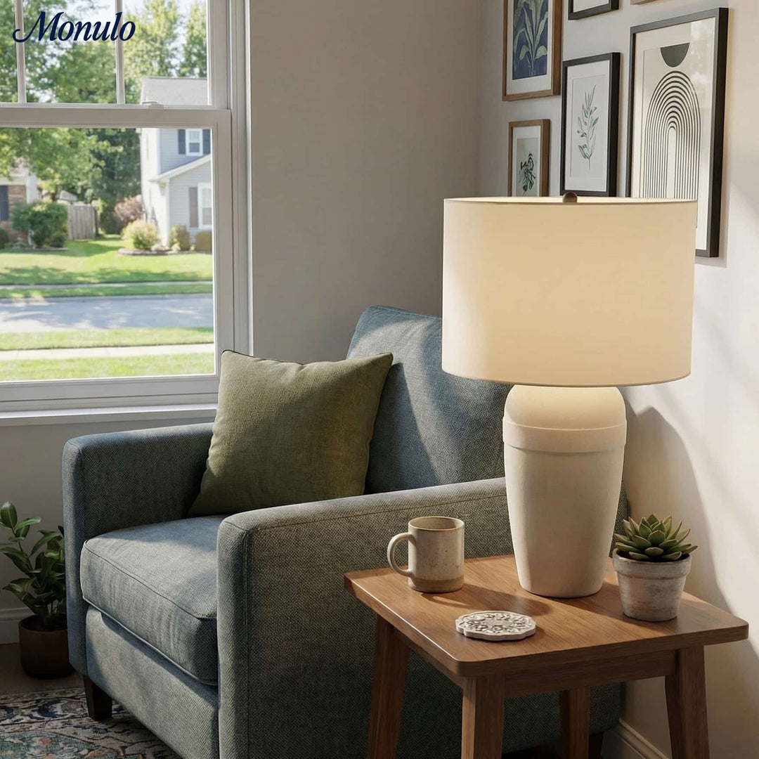 Lampe de table Ceruna à base en céramique texturée avec abat-jour en tissu - Éclairage moderne de chevet pour chambre à coucher