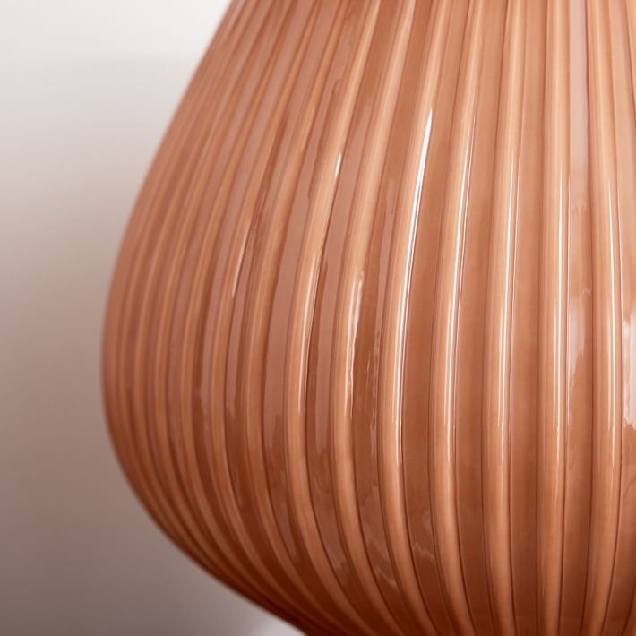 Lámpara de mesa Novarise de vidrio acanalado: iluminación decorativa de vidrio texturizado