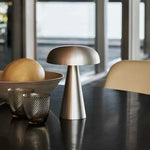 Bild in Gallery-Viewer laden, Die verzauberte Amanita kabellose Tischlampe