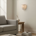 Bild in Gallery-Viewer laden, Velora Gebogene Glas-Wandleuchte - Elegante Skulpturale Leuchte für Schlafzimmer