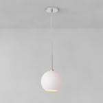 Cargar imagen en el visor de la Galería, Lámpara colgante Selvion con forma de globo escultural: moderna lámpara colgante de cristal con un diseño elegante.

