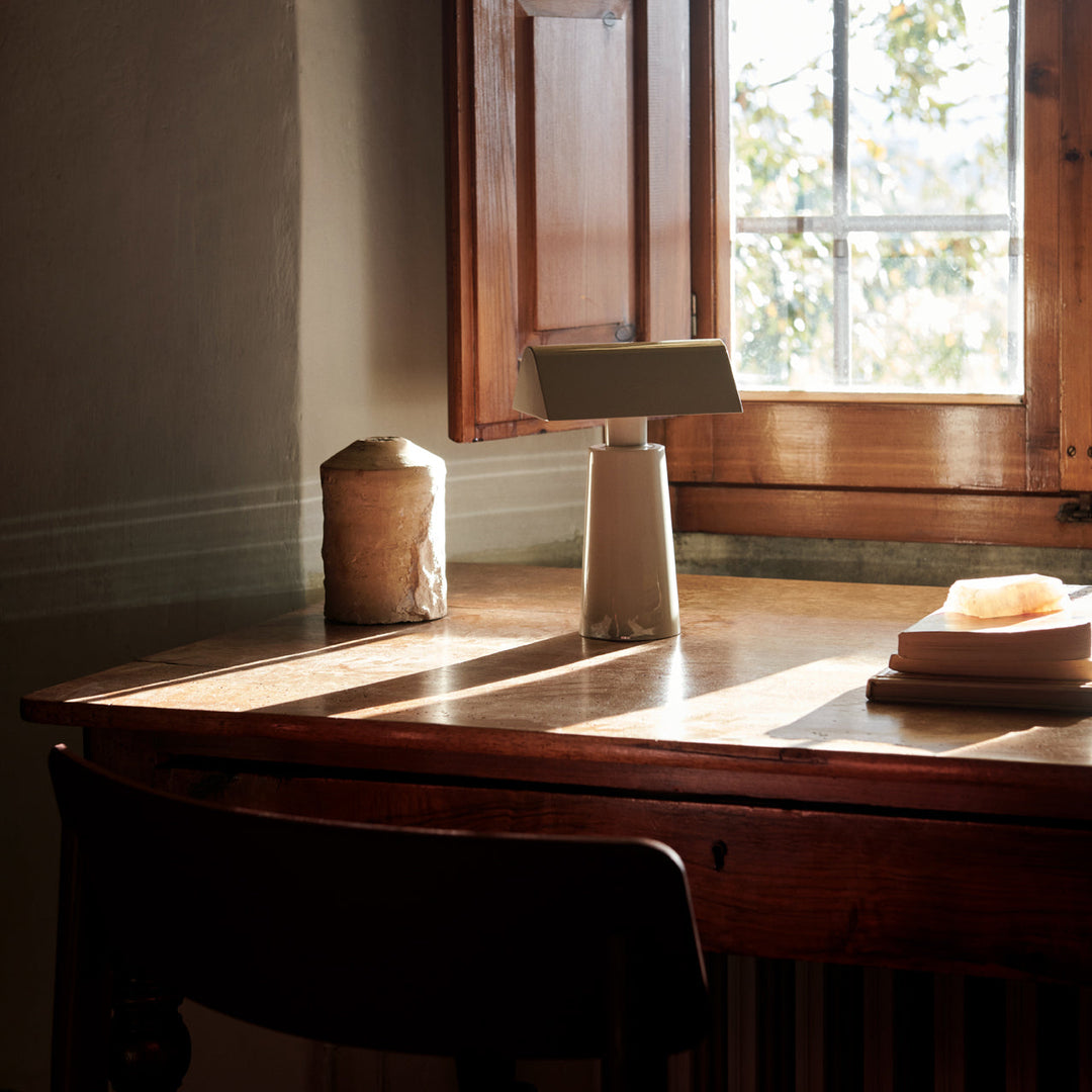 Lámpara de mesa Caret