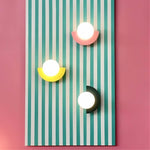 Charger l&#39;image dans la visionneuse de galerie, Applique murale nordique en forme de boule de verre et de macaron, en métal coloré, décoration moderne
