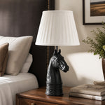 Bild in Gallery-Viewer laden, Black pleated horse head table lamp in living room