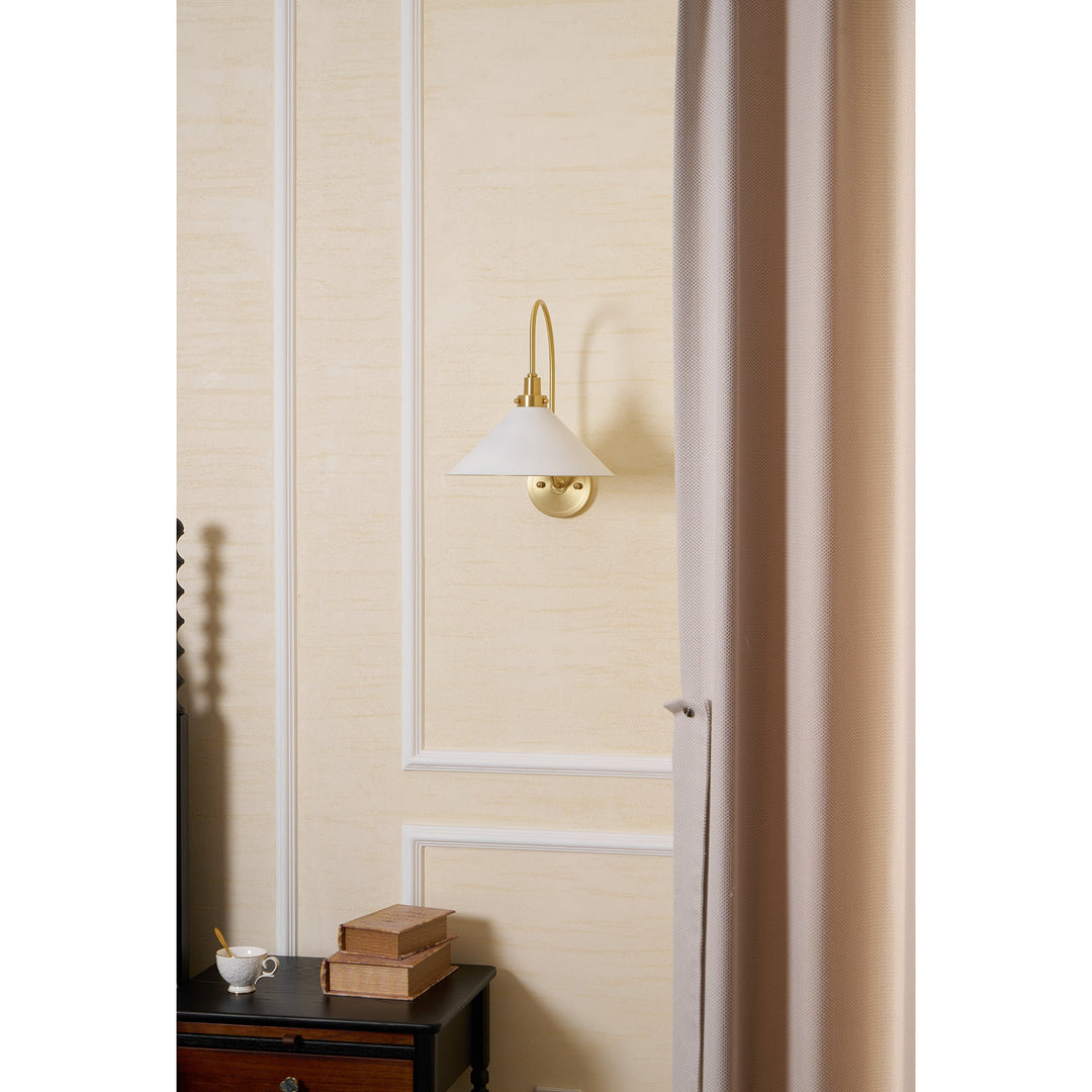 Applique murale vintage contemporaine avec structure courbée pour chambre, salon et couloir
