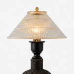 Bild in Gallery-Viewer laden, Lamp shade and base close detail