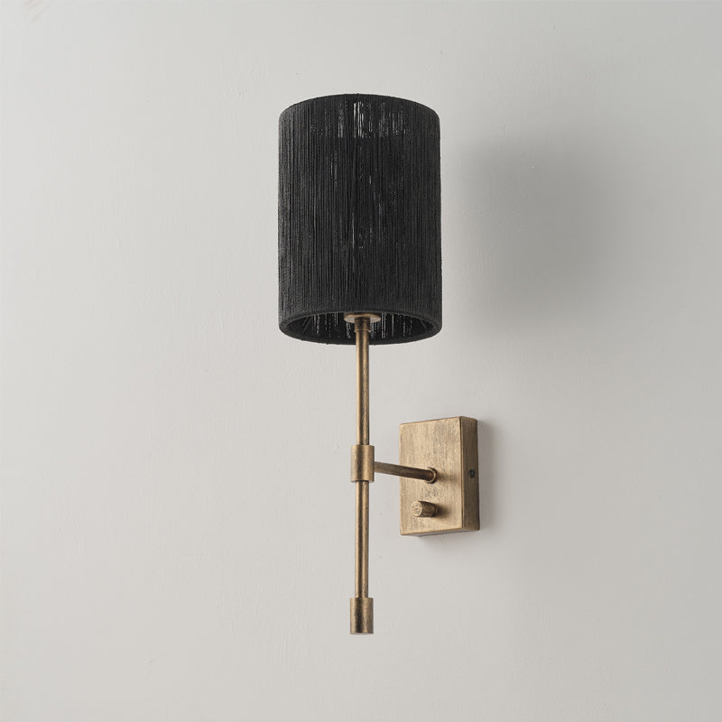 Applique murale Atticus avec abat-jour en tissu - Lampe murale moderne en laiton pour chambre et couloir