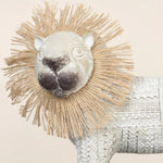 Cargar imagen en el visor de la Galería, Close detail of the woven lion mane and glossy face