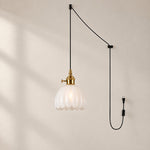 Bild in Gallery-Viewer laden, Vintage Blossom Glass Plug-In Pendant Light