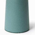 Bild in Gallery-Viewer laden, Close view of the textured green ceramic lamp base