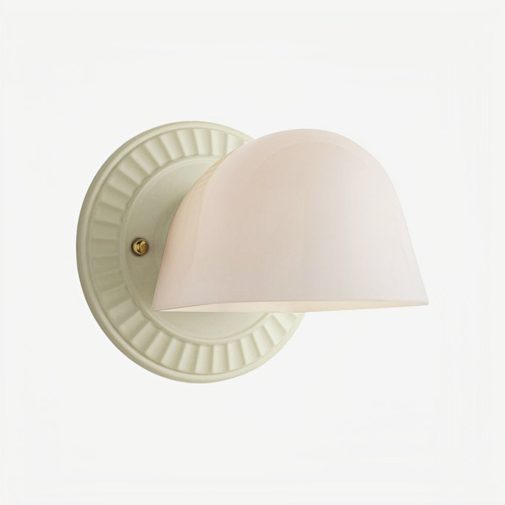 Aplique de Pared Fiesta Acanalado – Diseño Inspirado en Art Decó con Iluminación Ambiental Suave para Baño o Dormitorio