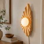Bild in Gallery-Viewer laden, Wabi-Sabi-Wandleuchte aus Naturholz