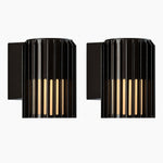 Cargar imagen en el visor de la Galería, Fluted Shade Square Plate Aluminium Outdoor Sconce
