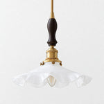 Cargar imagen en el visor de la Galería, Vintage White Ruffled Glass Pendant Lamp