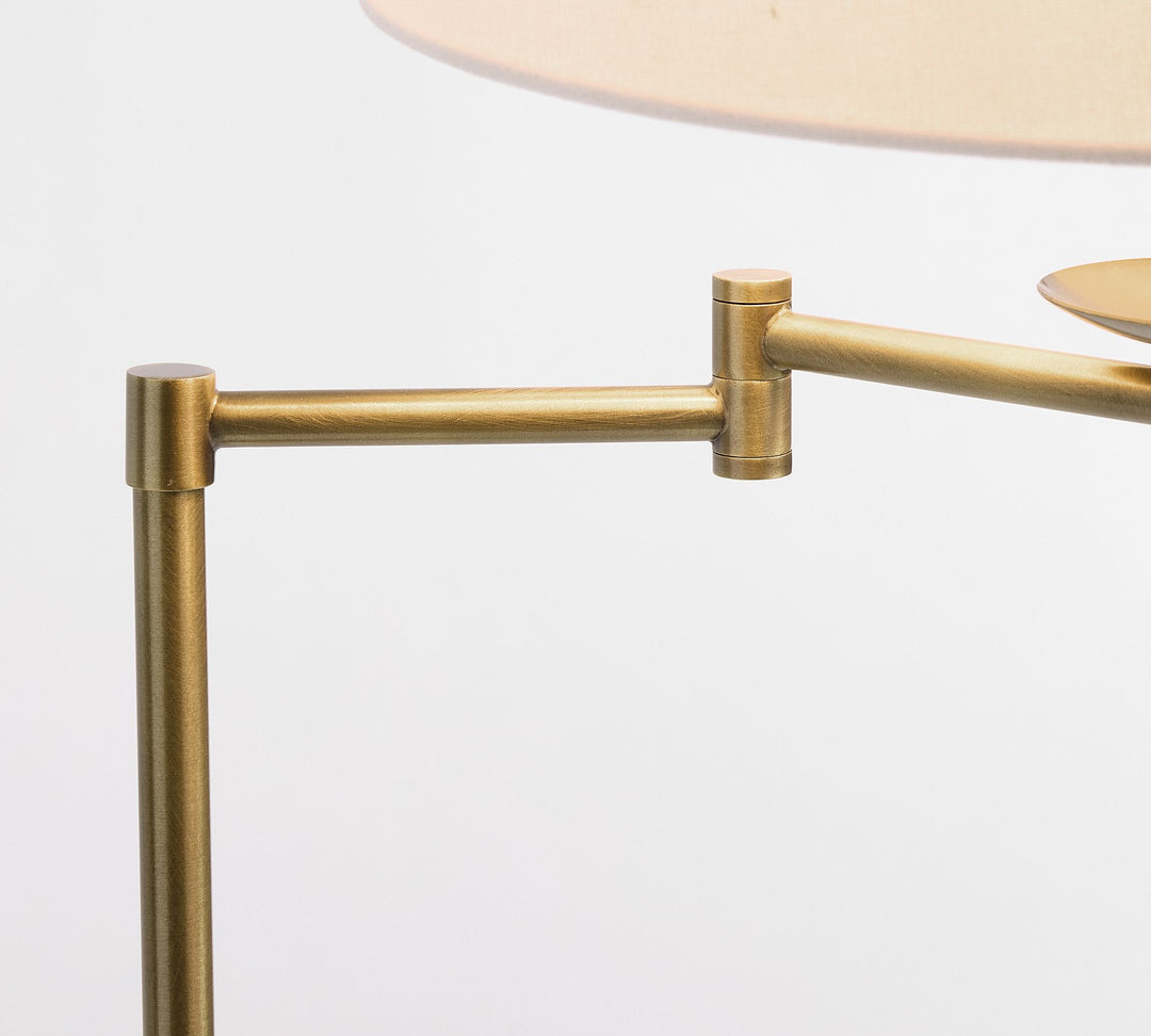 Lámpara de pie articulada Rowan: diseño de hierro ajustable para iluminación de tareas