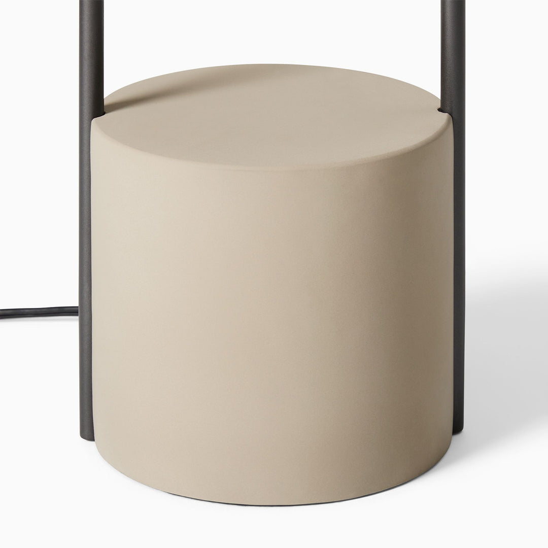 Luma Industrielle Moderne Tisch- und Stehlampe mit Weichem Stoffschirm – Zeitgenössische Beleuchtung für Zuhause und Büro