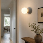 Bild in Gallery-Viewer laden, Sculptural Concrete Globe Wall Lamp