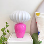 Bild in der Galerieansicht laden, Baiser Tischlampe
