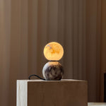 Charger l'image dans la visionneuse de galerie, Lampe de table Lucide en marbre