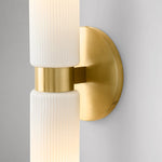 Cargar imagen en el visor de la Galería, Aplique de pared moderno Rivora de vidrio estriado - Aplique doble corto para interior y exterior
