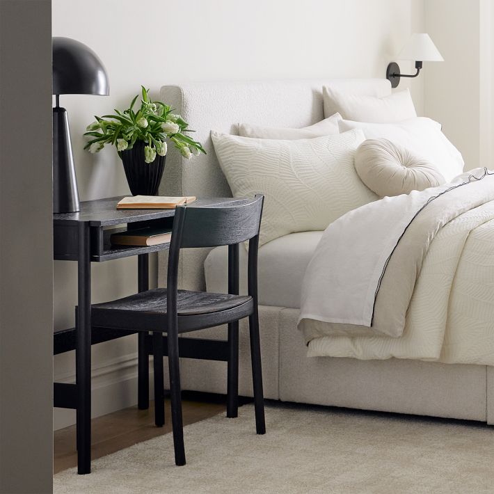 Aplique de pared Diora: moderna lámpara de latón con elegante pantalla