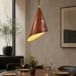 Charger l'image dans la visionneuse de galerie, leather pendant lamp detail