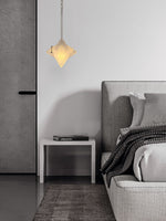 Cargar imagen en el visor de la Galería, Lámpara colgante Art Déco Star de cristal esmerilado con estilo geométrico - Astris Elara 
