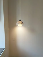 Bild in der Galerieansicht laden, Artome Marmor Pendelleuchte
