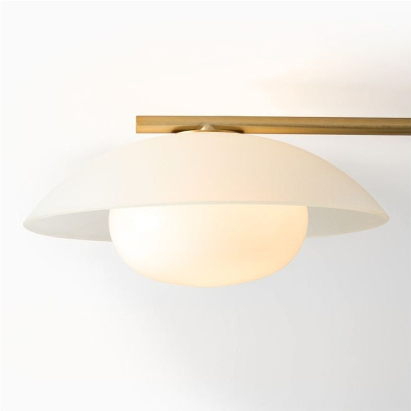 Lámpara de techo empotrada Elorina de 3 luces de vidrio y metal: una elegante luminaria para espacios modernos.