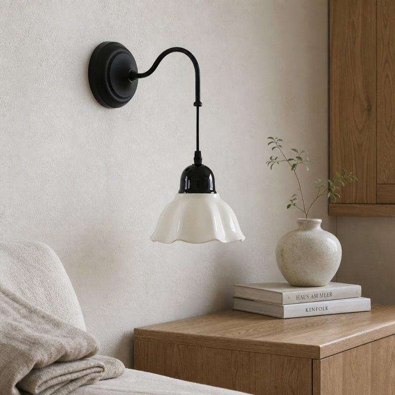 Cazelle Vintage Floral Wall Lamp – Artistic Flower Design Sconce for Bedroom and Hallway