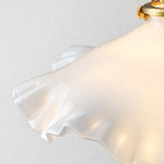 Cargar imagen en el visor de la Galería, Vintage White Ruffled Glass Pendant Lamp