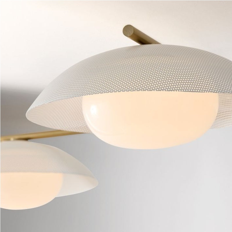Lámpara de techo empotrada Elorina de 3 luces de vidrio y metal: una elegante luminaria para espacios modernos.