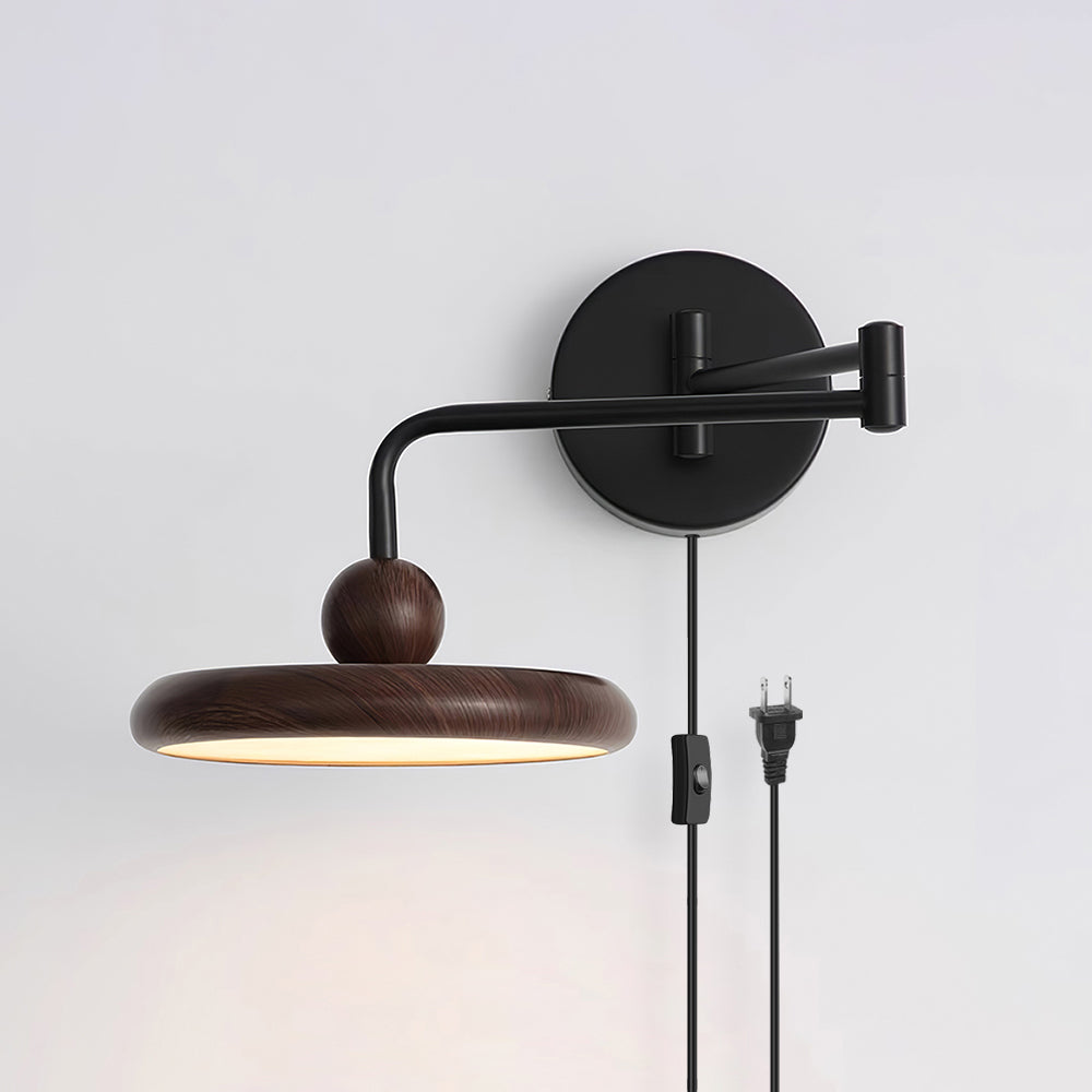 Lámpara de Pared con Enchufe Karlin