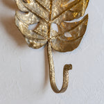 Cargar imagen en el visor de la Galería, Curved iron hook and leaf joint detail