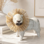Cargar imagen en el visor de la Galería, White resin lion ornament used as tabletop decor