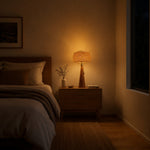 Bild in Gallery-Viewer laden, Pull-chain table lamp used as a natural accent light