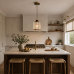 Bild in Gallery-Viewer laden, Crystal pendant light interior scene