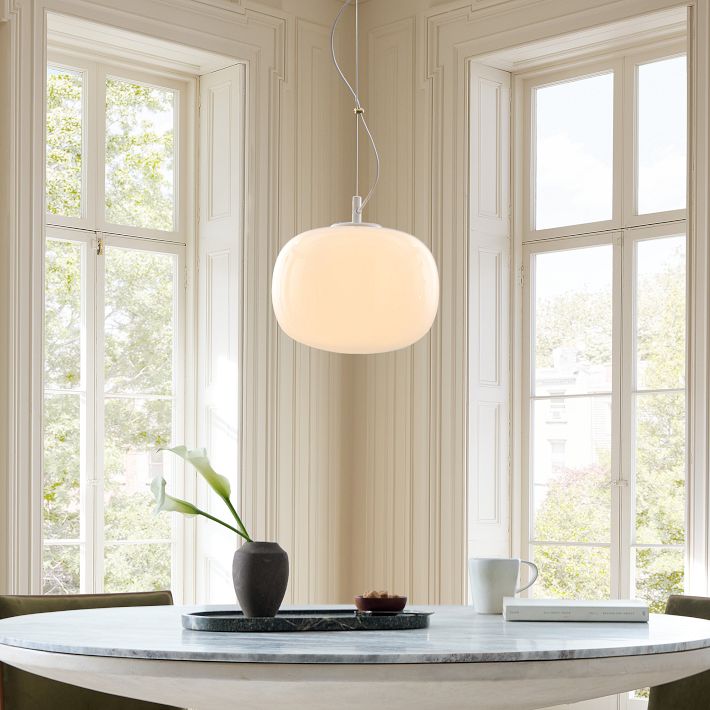 Lámpara colgante minimalista de cristal Lumivelle: diseño regulable en altura