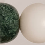 Bild in Gallery-Viewer laden, Close-up of the natural veining in Indian Green Marble