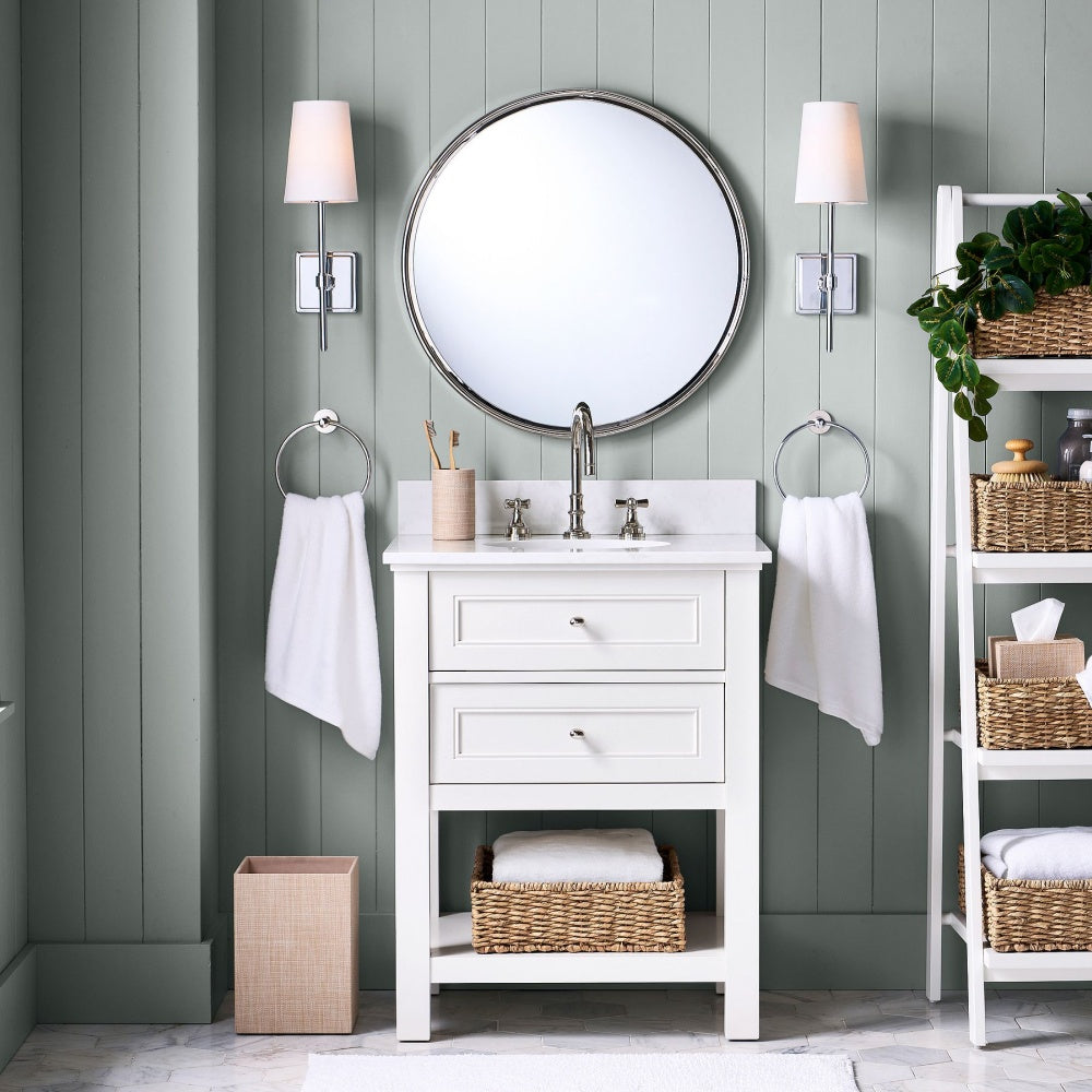 Lámpara de pared Rowan con pantalla de lino blanco elegante – Lámpara de pared retro de metal para dormitorio y pasillo